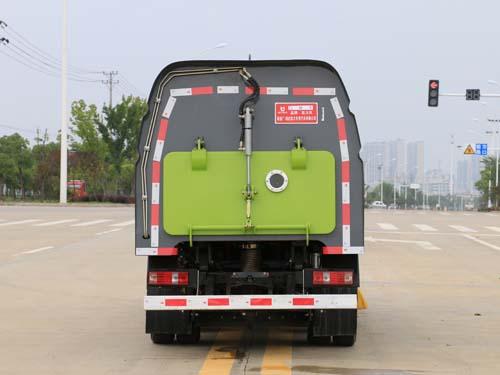 KLF5030TSLS6 扫路车