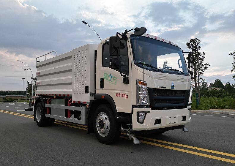HTT5120TDYZBEV 纯电动多功能抑尘车