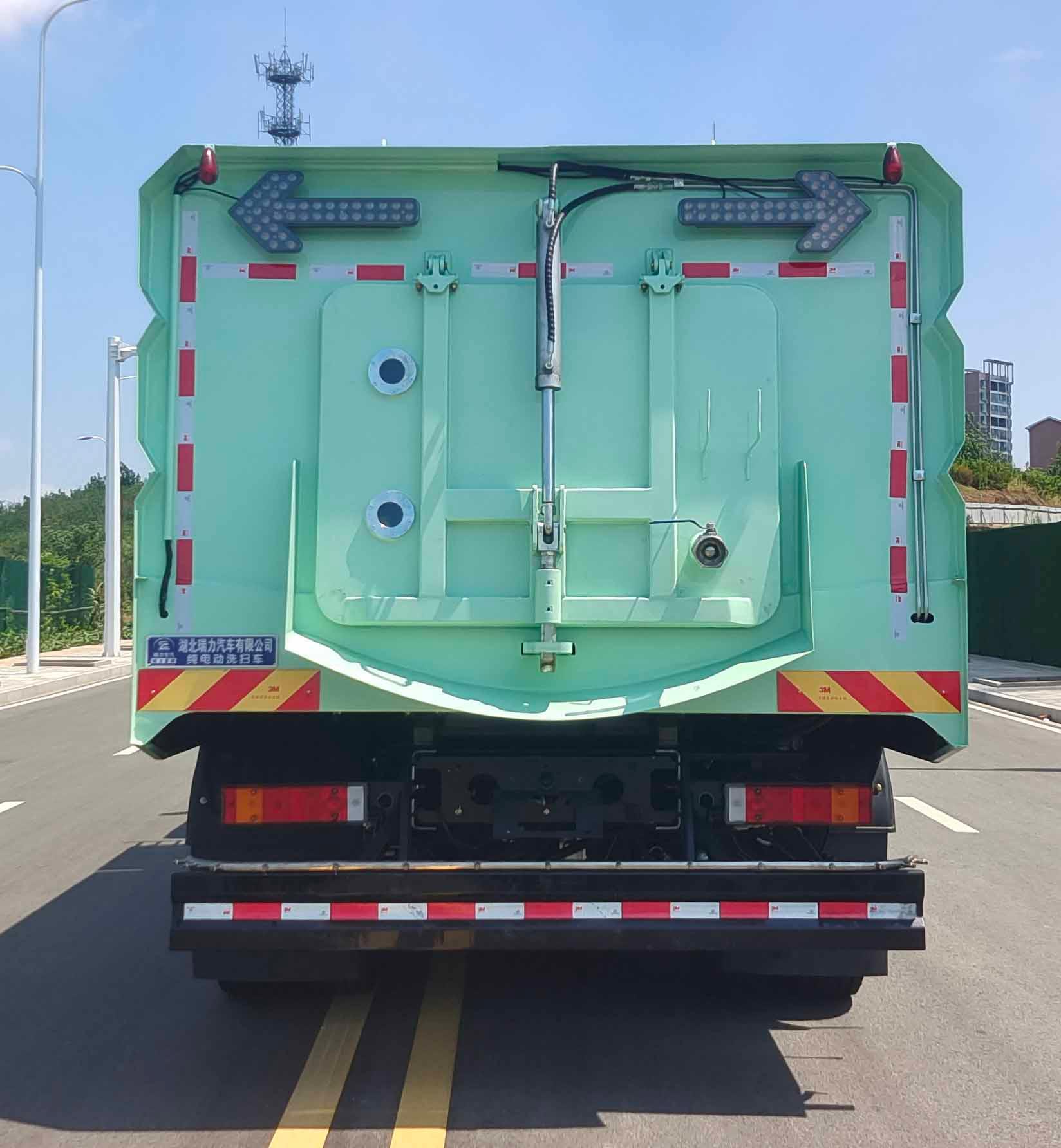 RLQ5180TXSXCBEV 纯电动洗扫车