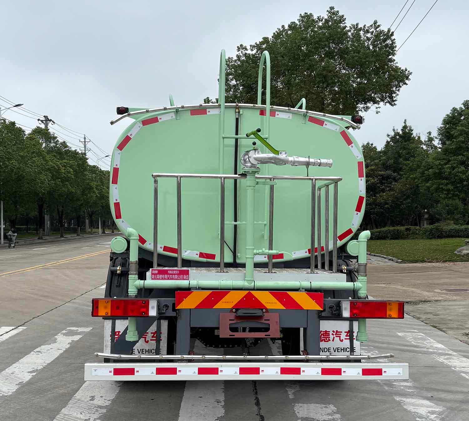SDS5180GQXBEV6 纯电动清洗车