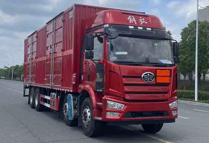 QYY5325XRYCA6 易燃液体厢式运输车