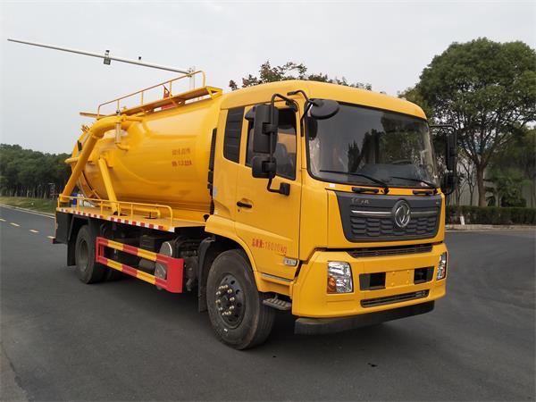 吸污车