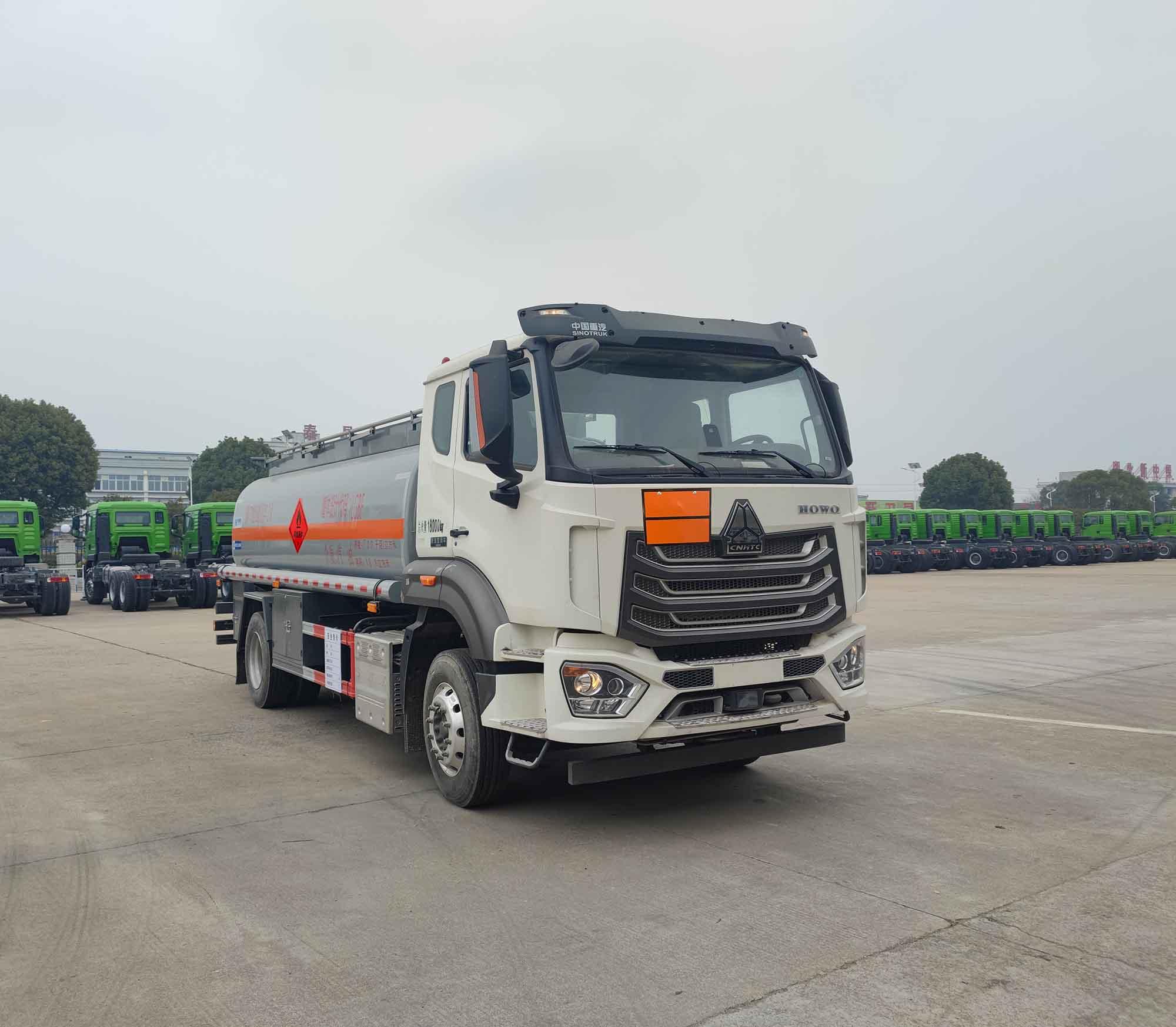 运油车
