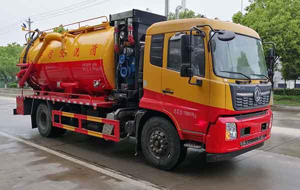 清洗吸污车