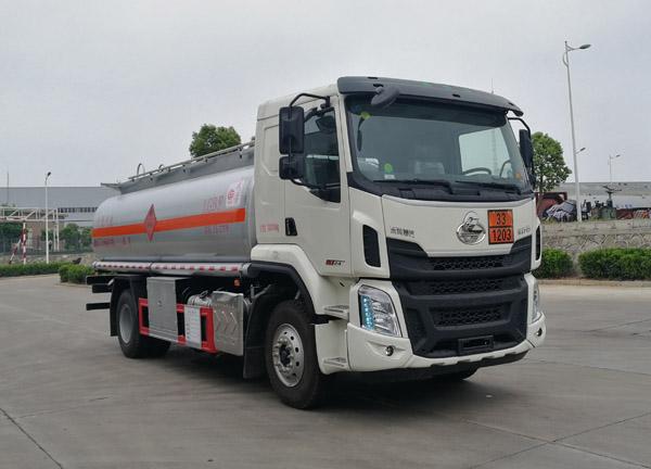 运油车