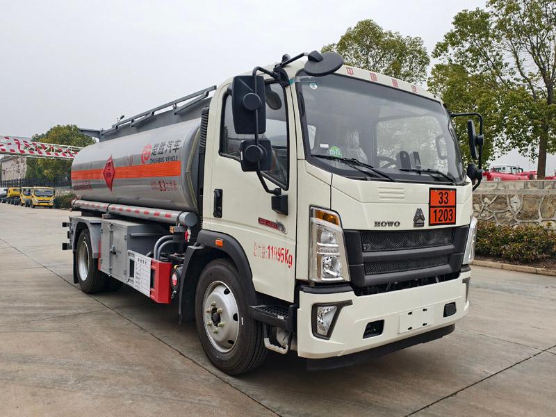 加油车