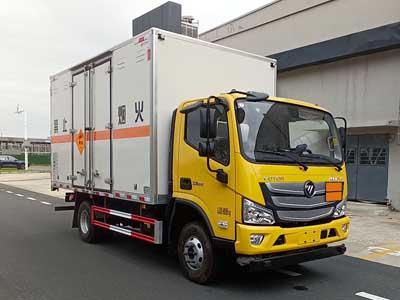 爆破器材运输车