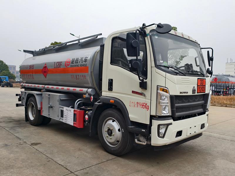 运油车