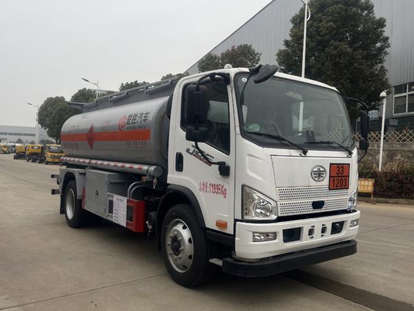 加油车