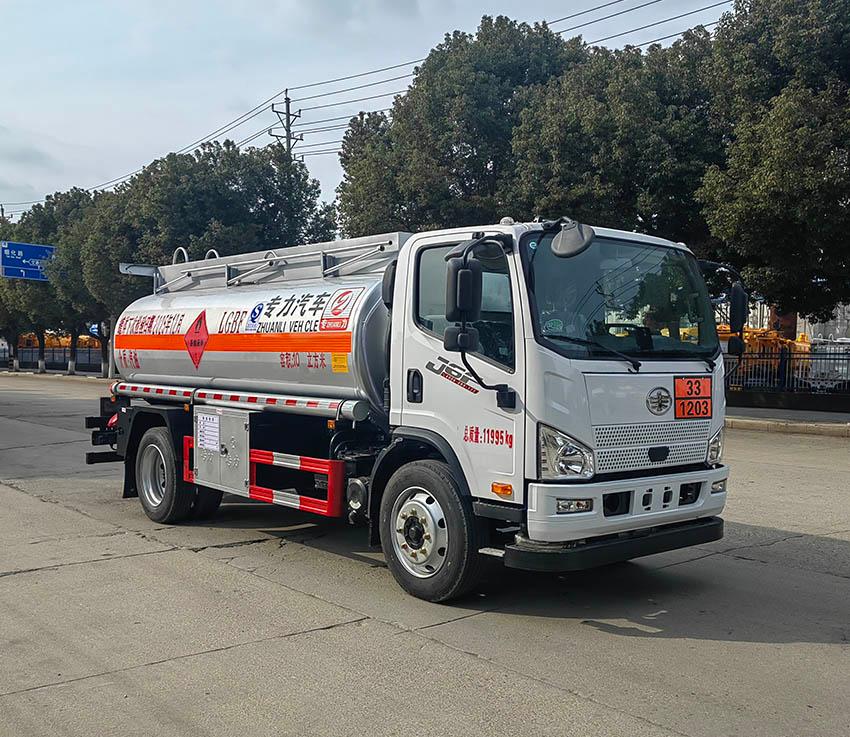 加油车