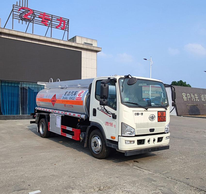 加油车