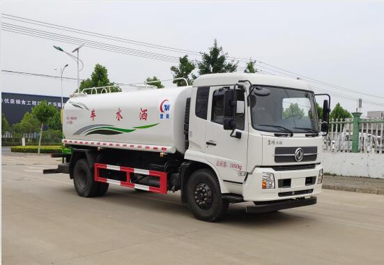 绿化喷洒车
