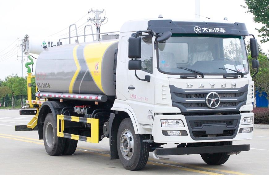 绿化喷洒车