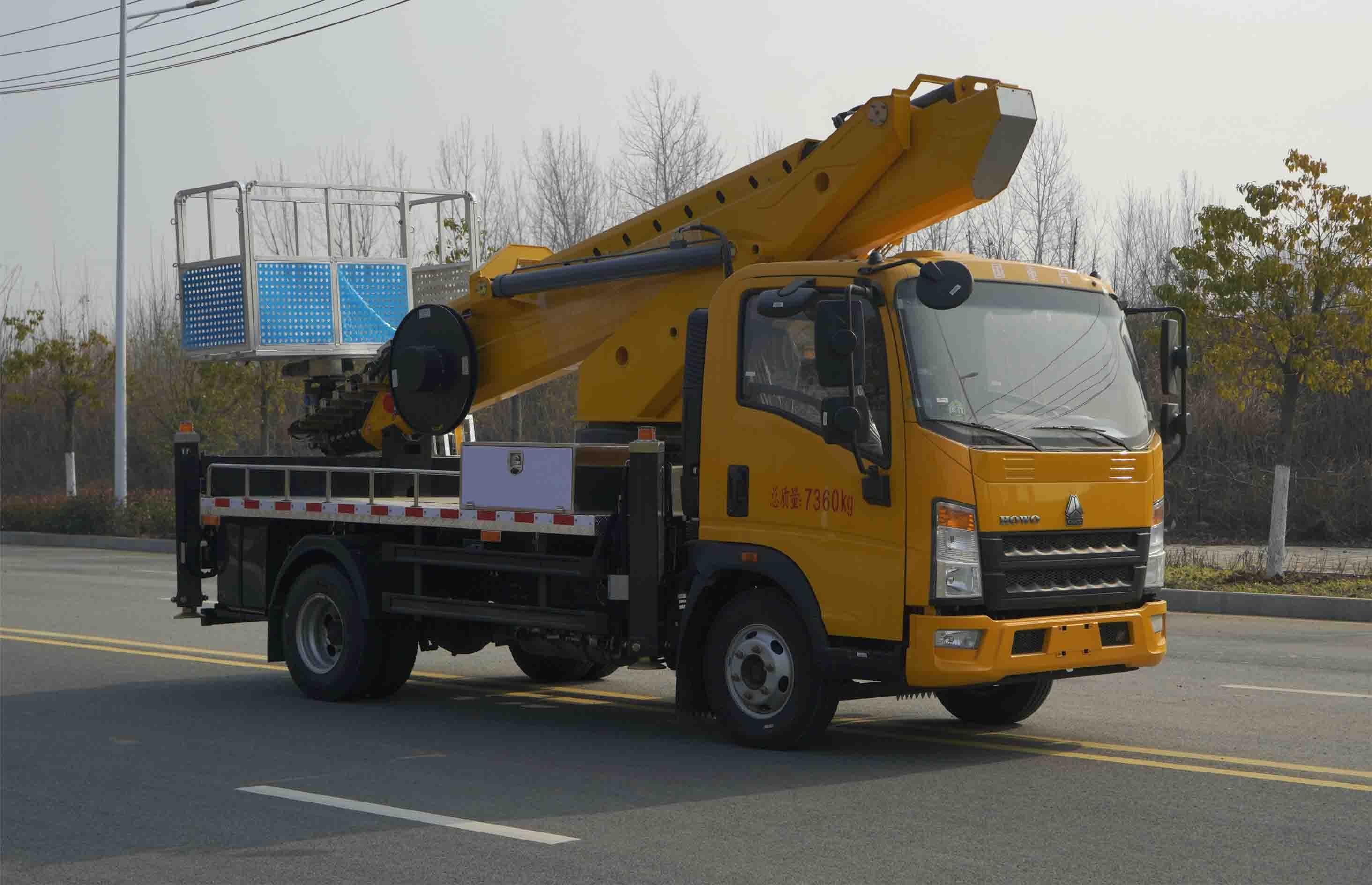 高空作业车