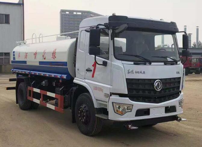 绿化喷洒车