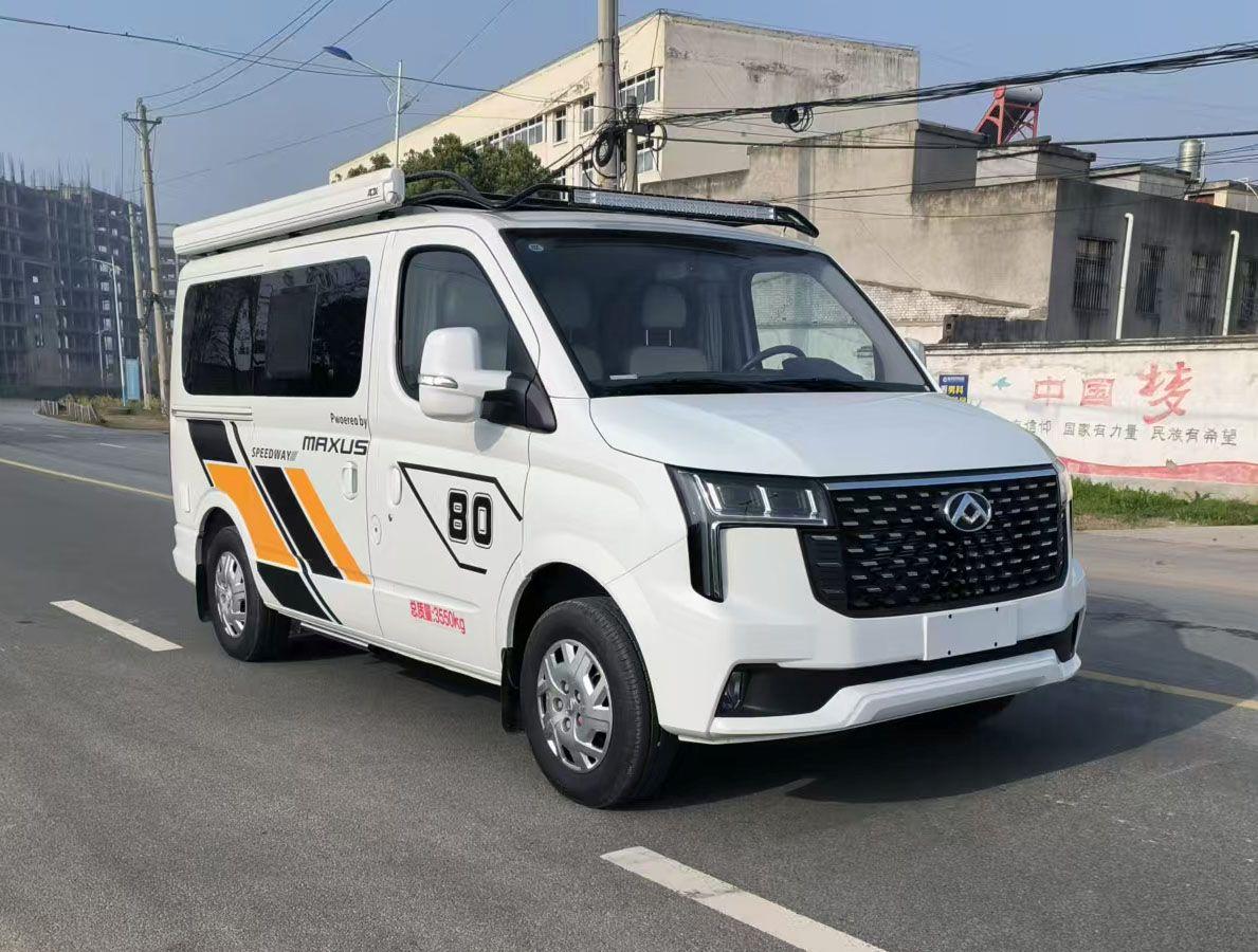 宿营车