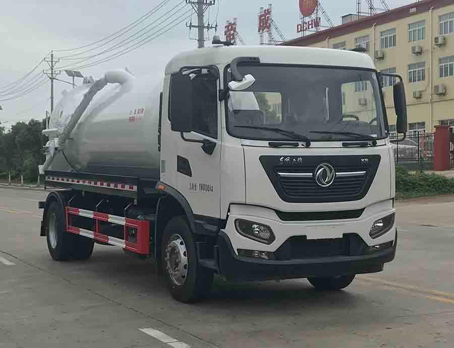 吸污车