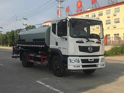 绿化喷洒车