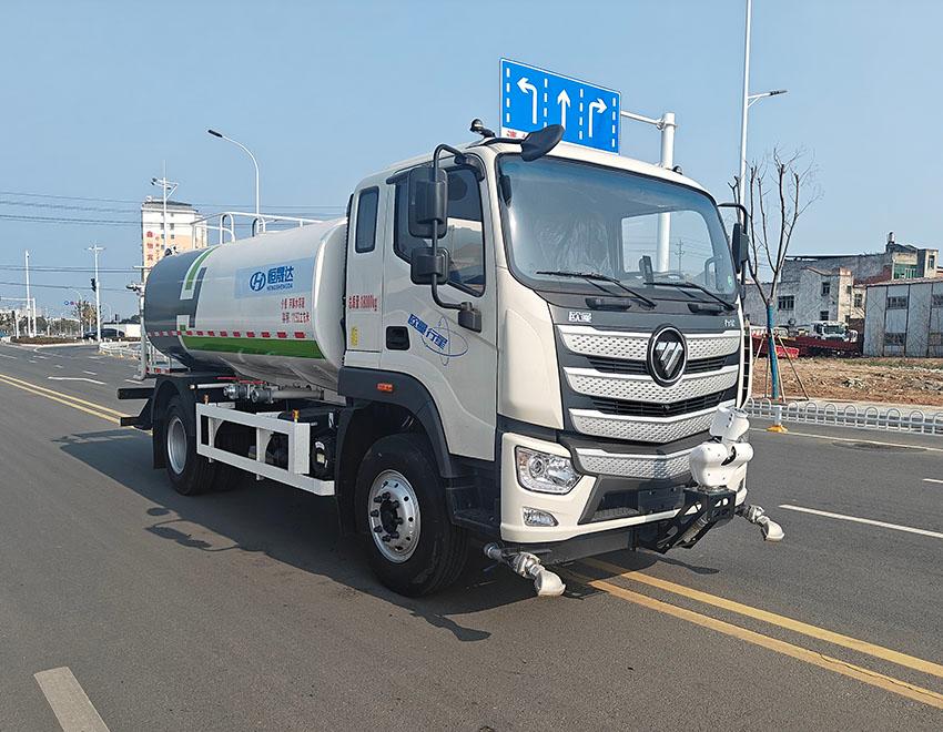 绿化喷洒车