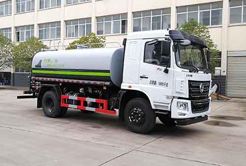 洒水车