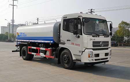 洒水车