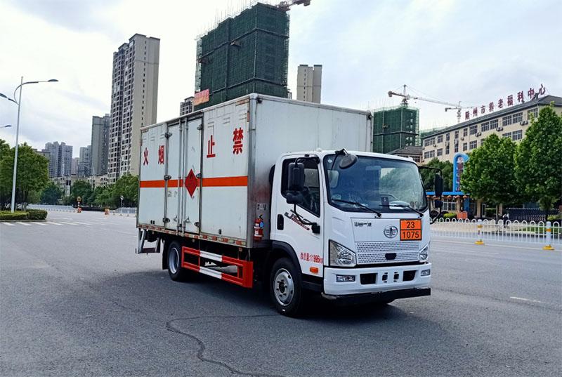 易燃气体厢式运输车