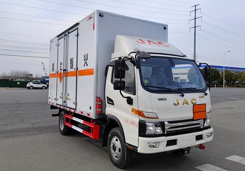 爆破器材运输车