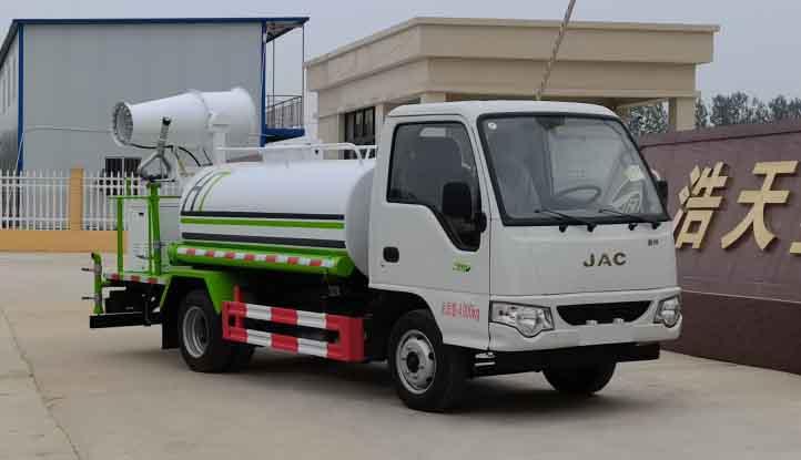 多功能抑尘车