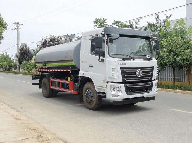 吸粪车
