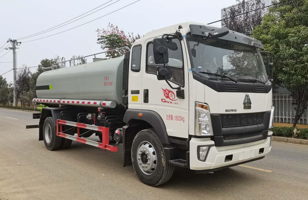 洒水车