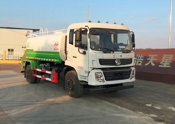 绿化喷洒车
