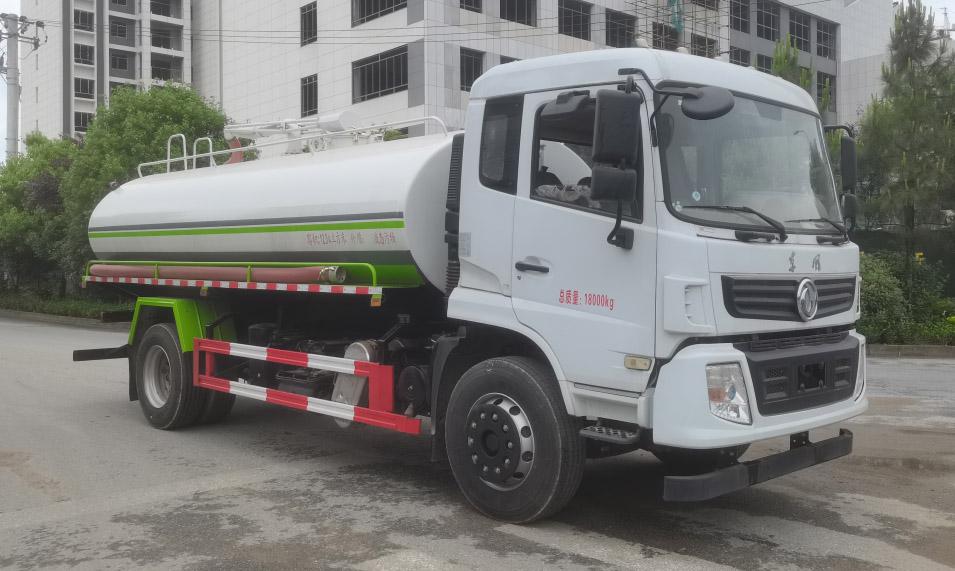 吸粪车