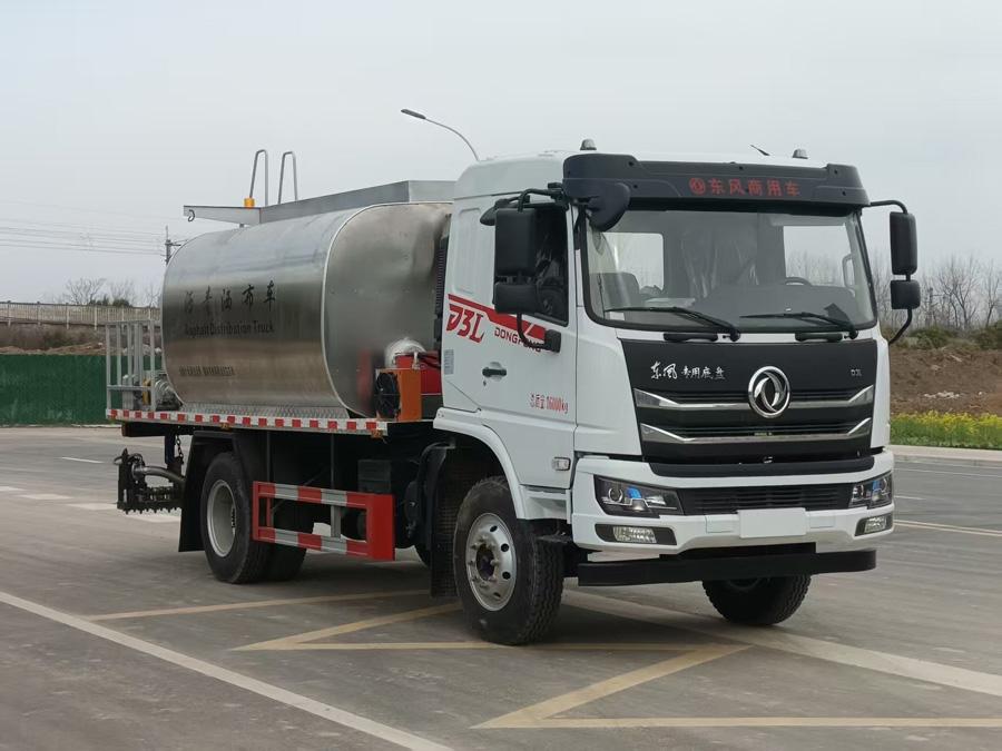 沥青洒布车