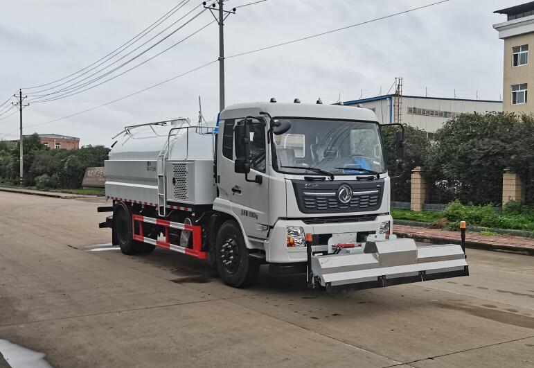 清洗车
