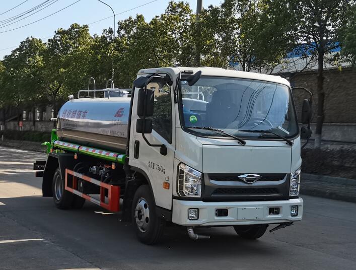 绿化喷洒车