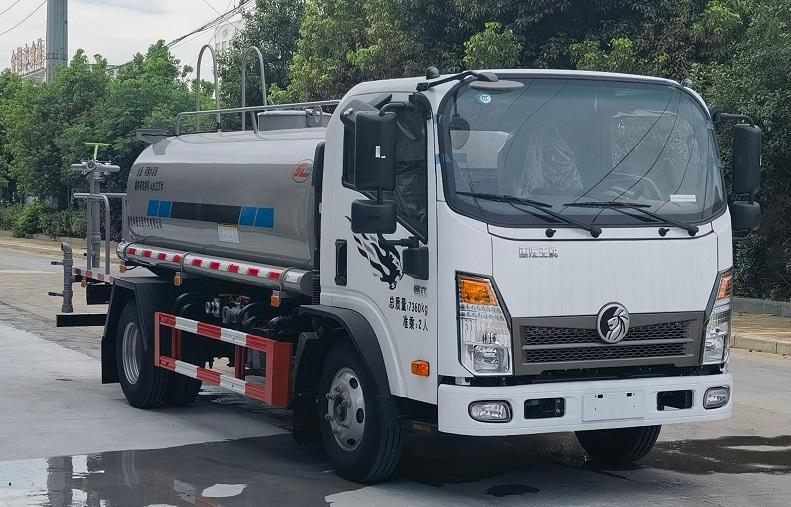 绿化喷洒车