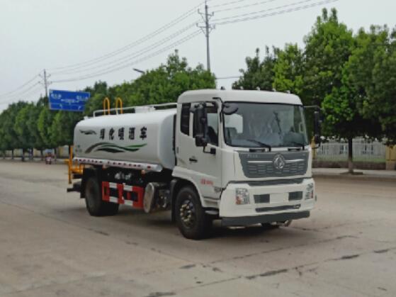 绿化喷洒车