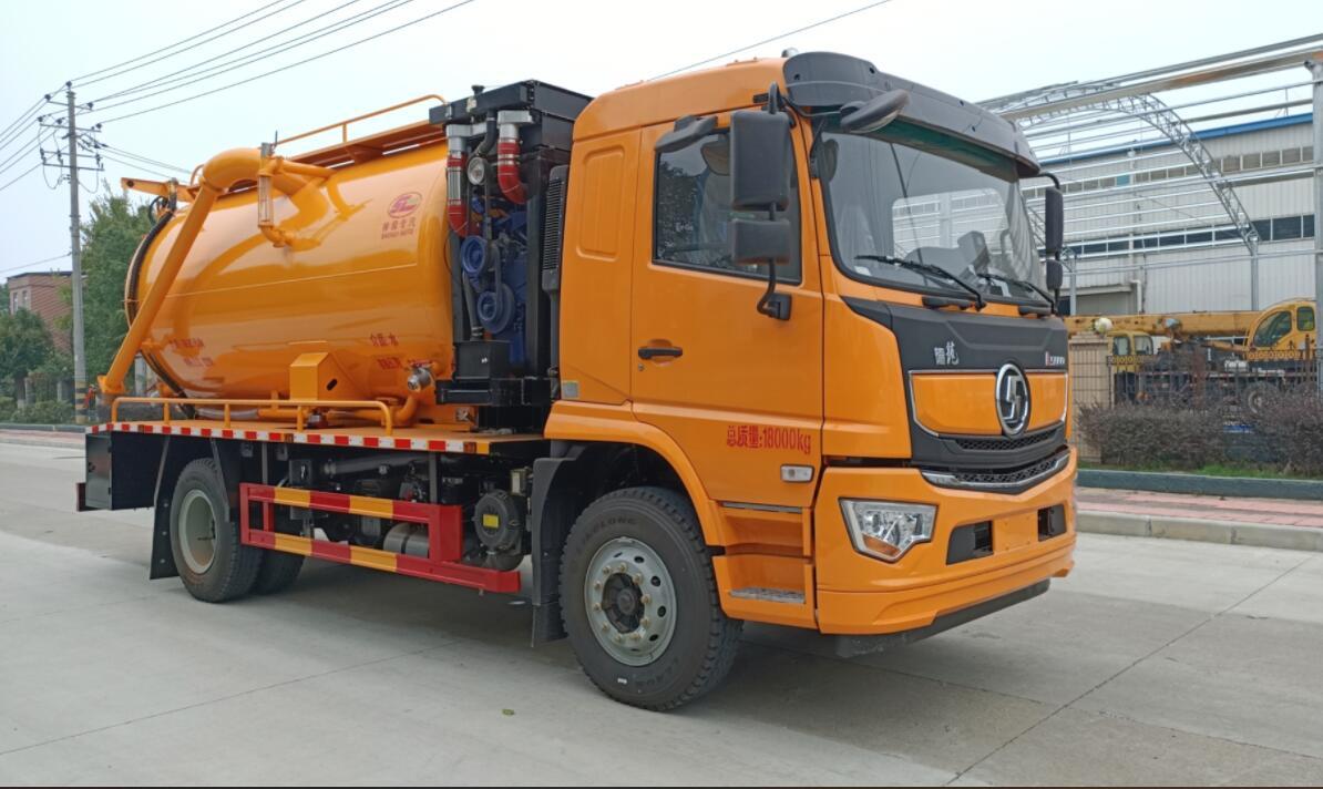 清洗吸污车