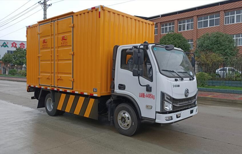 大流量排水抢险车