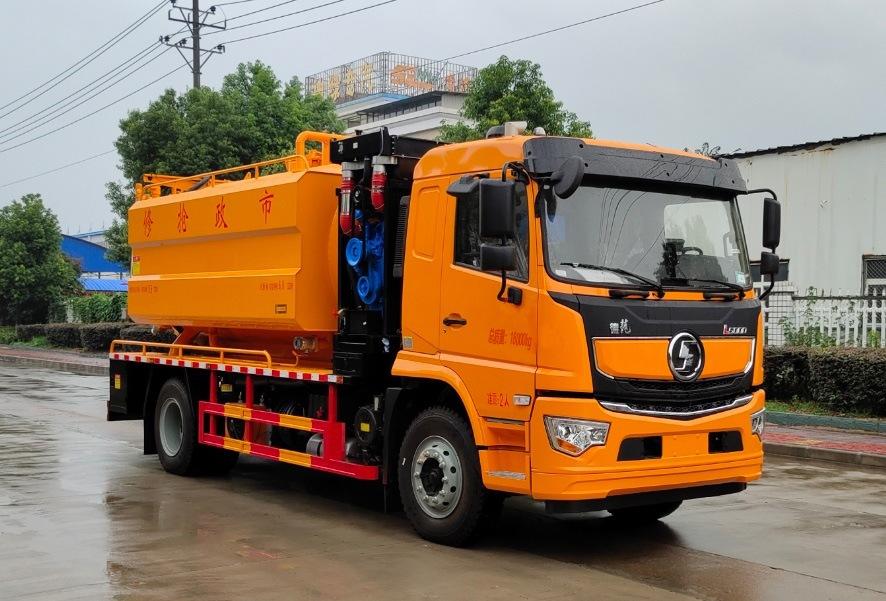 清洗吸污车