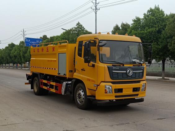 清洗车
