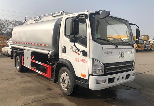 供液车