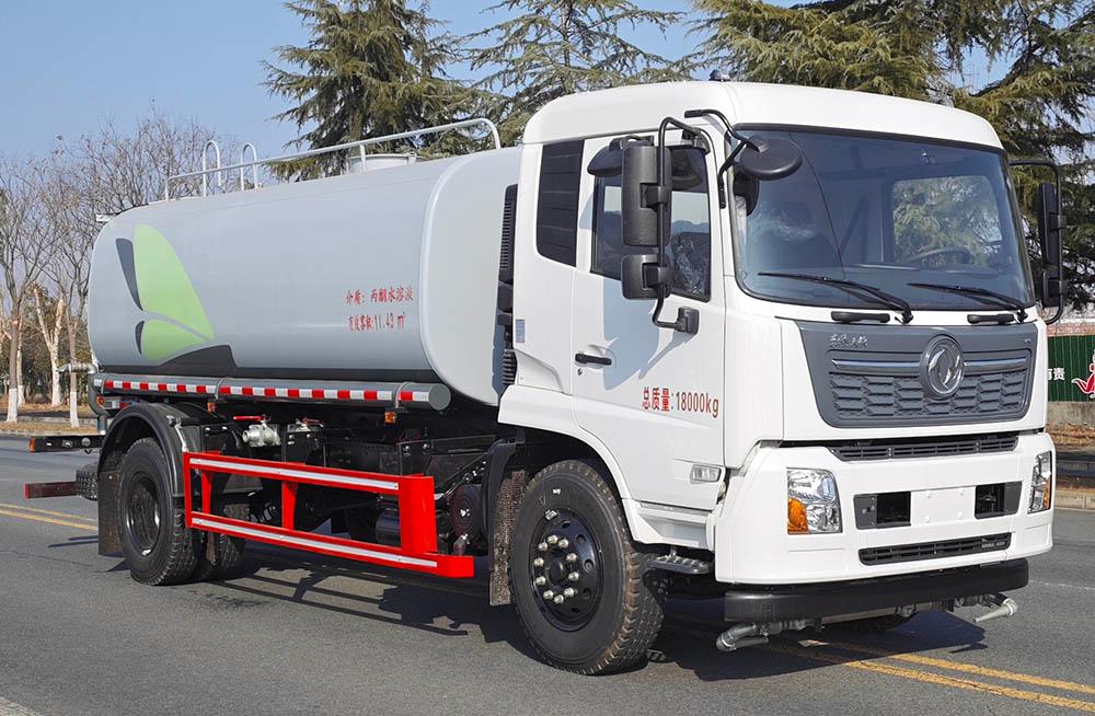 绿化喷洒车