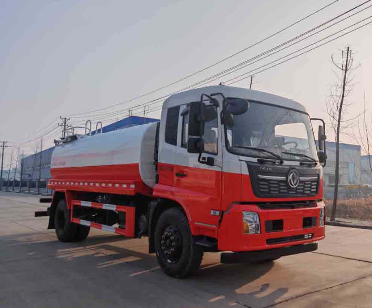 洒水车