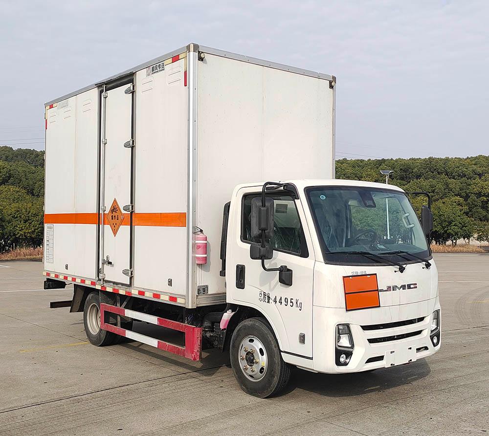 爆破器材运输车