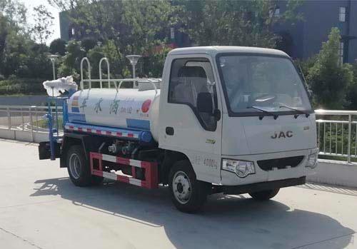 洒水车