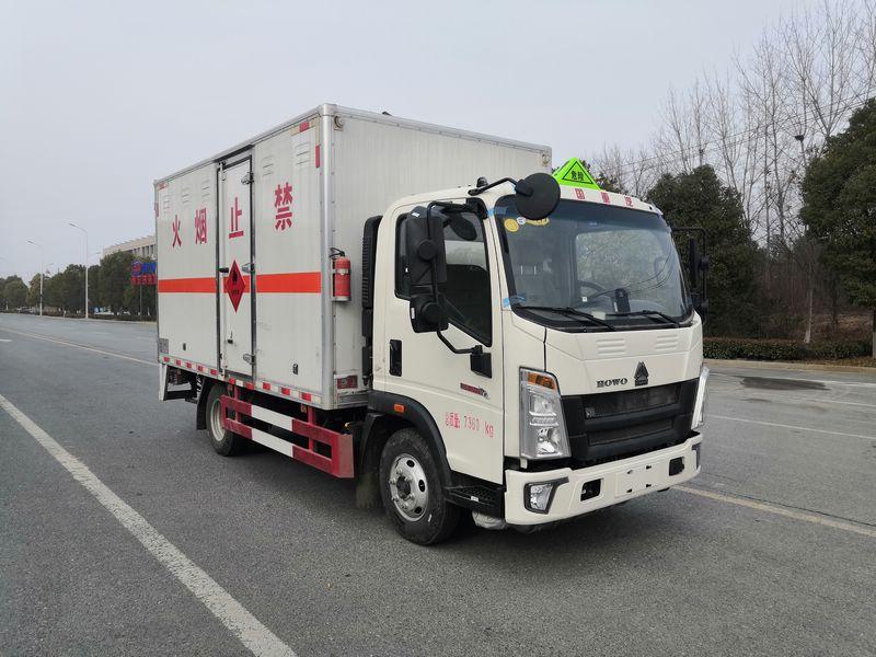 易燃液体厢式运输车