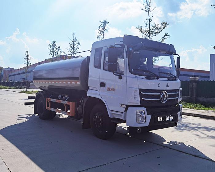 绿化喷洒车