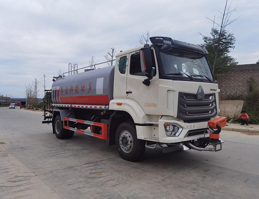 多功能抑尘车