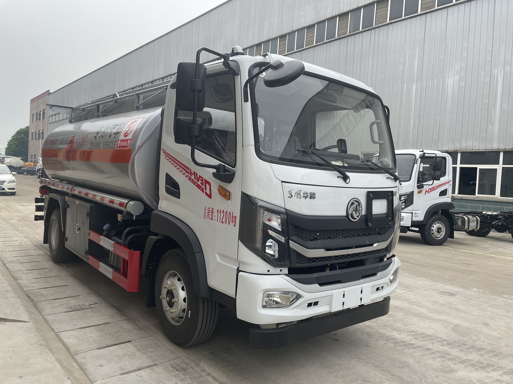 华神HV3D 9.7方加油车